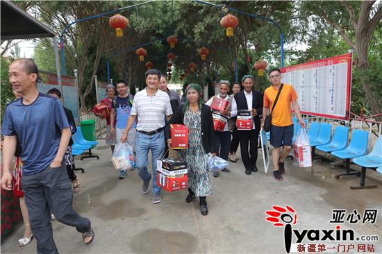 新疆质监局干部与村民联欢共庆建党96周年|新