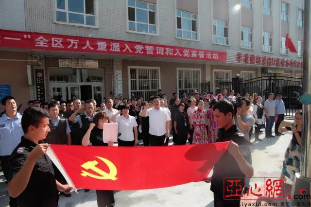 米东区有多少万人口_亨通花园东区多少栋楼(2)