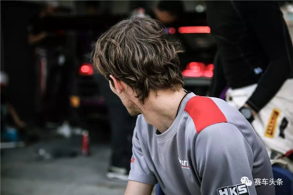 很多人不知道,有位说广东话的车手,拿过日本S