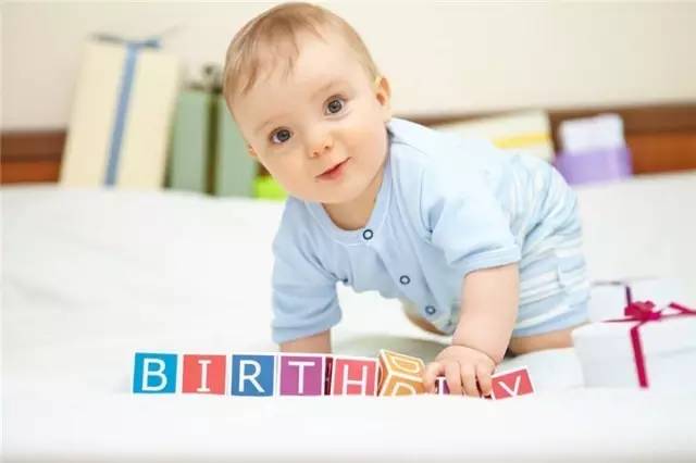 宝宝英语启蒙很头疼?玩着就学会啦