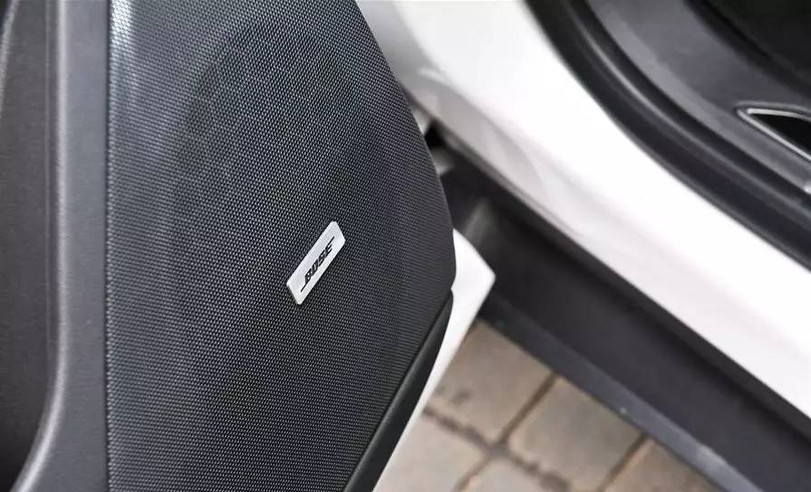 有B格又实用,这台SUV的“黑科技”后视镜果然厉害!