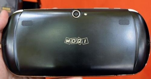 蜗牛移动瞄准了手游市场 推出游戏手机酷似PS