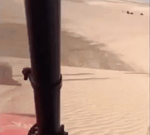 老司机也有今天?皮克沙漠开车遭遇翻车事故