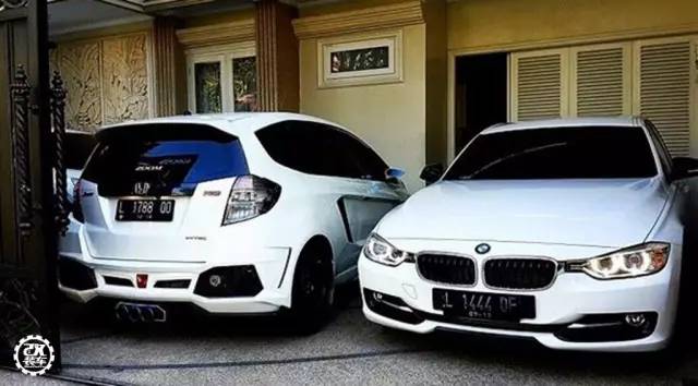 本田飞度爆改兰博基尼外观,