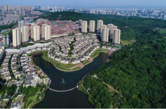半年百亿重庆第一融创给城市更好的高端精品