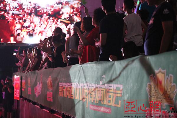 2017燕京啤酒鲜峰演唱会举行大咖云集引全民