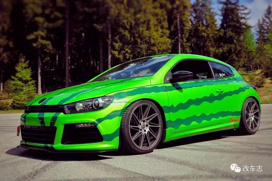 开着这台西瓜贴膜的尚酷R,感觉整个夏天都凉爽