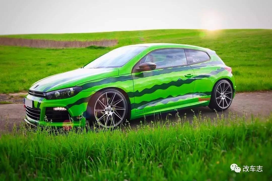 开着这台西瓜贴膜的尚酷R,感觉整个夏天都凉爽