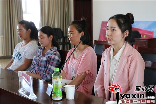 吉木萨尔县新地乡召开暑期返乡大学生交流座谈