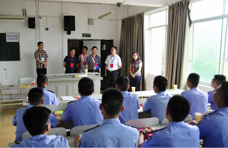 2017年面向公安院校公安类专业毕业生招录人