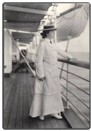  1905年，西奥多·罗斯福的女儿爱丽丝在前往香港的船上。