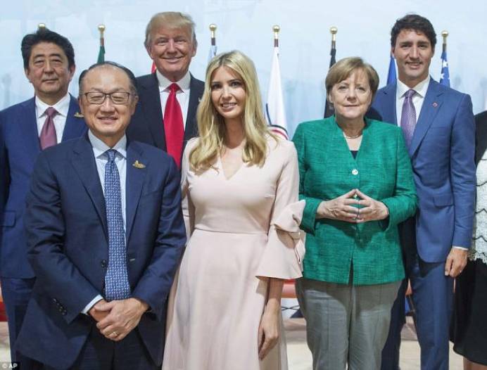  伊万卡在G20峰会上。