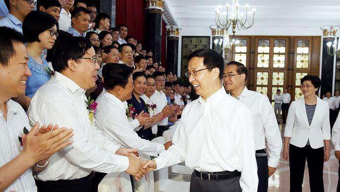 韩正会见全市侨务工作先进集体和个人代表|韩