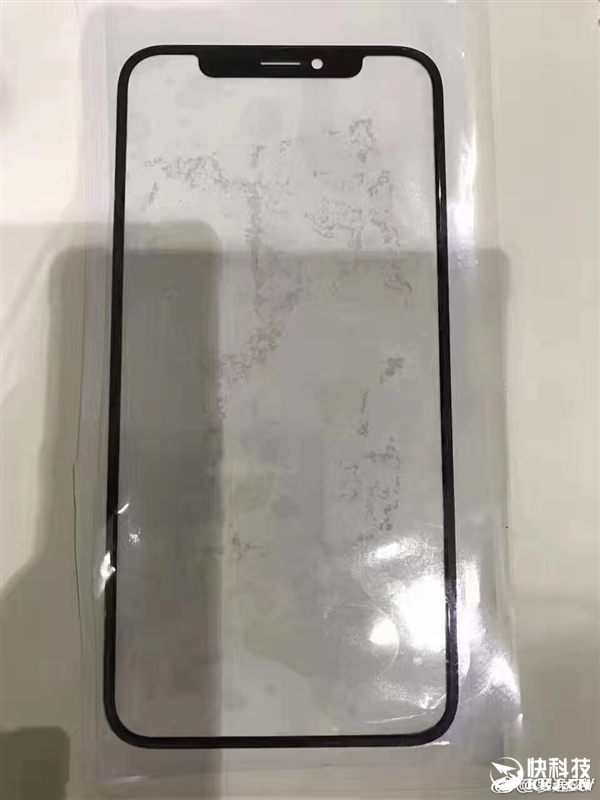 最新流出的iPhone 8玻璃盖板