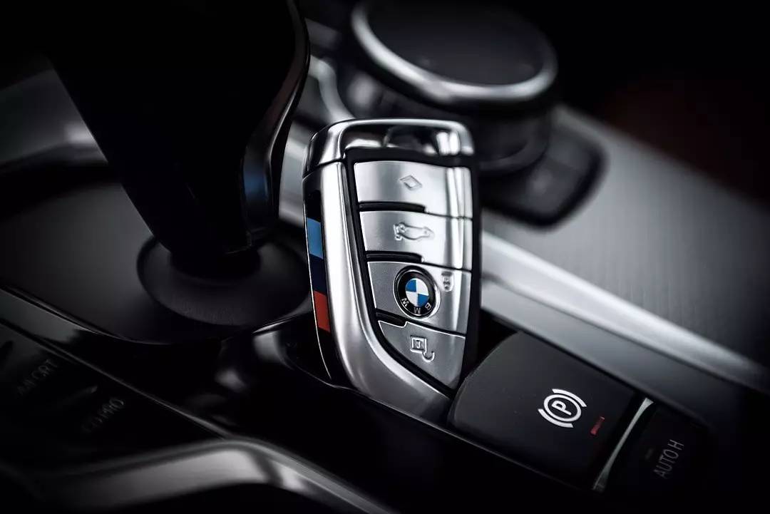 赶紧卖掉老5系!换成小7系实在是不贵!