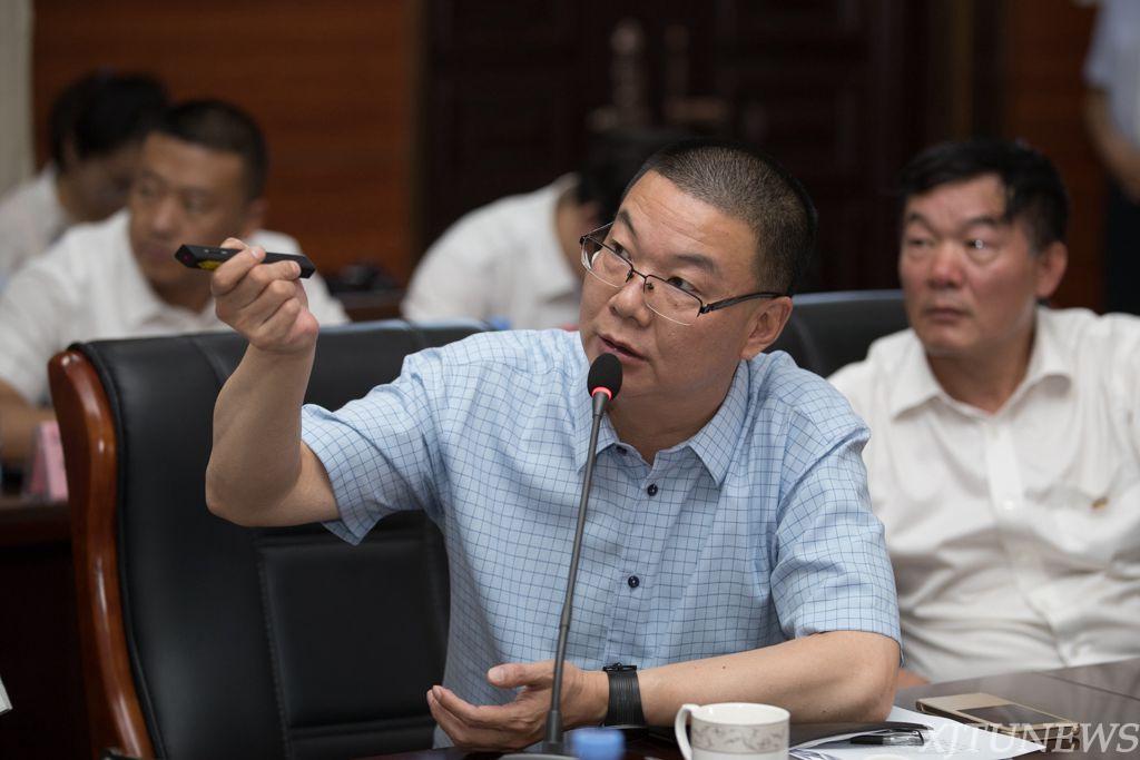 西安市与西安交大领导现场推进创新港建设|张