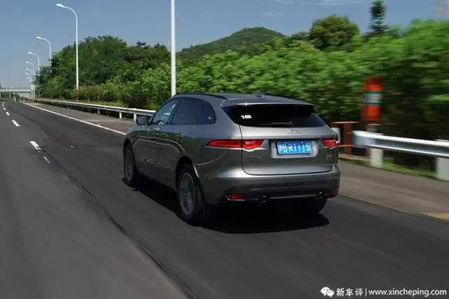 【小新说车】新款捷豹F-Pace 2.0T:声音骚动你的心