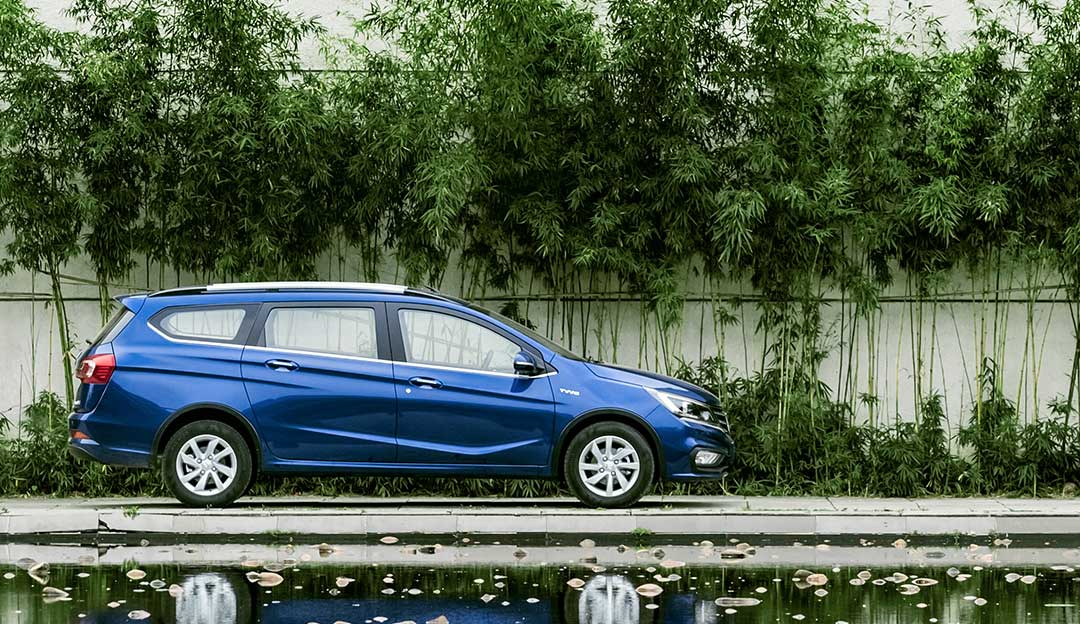 小车大空间！纠结5万买二手飞度还是310W...