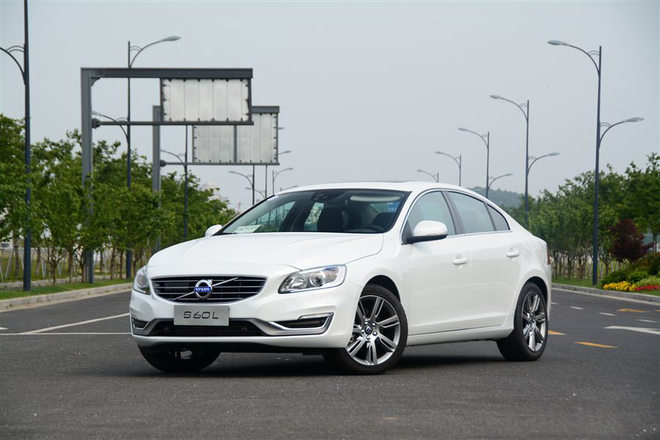 2017款沃尔沃S60L促销 最高优惠7.82万