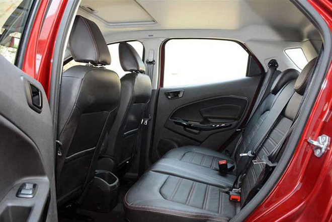 2017款福特翼搏限时促销 购车直降3万元