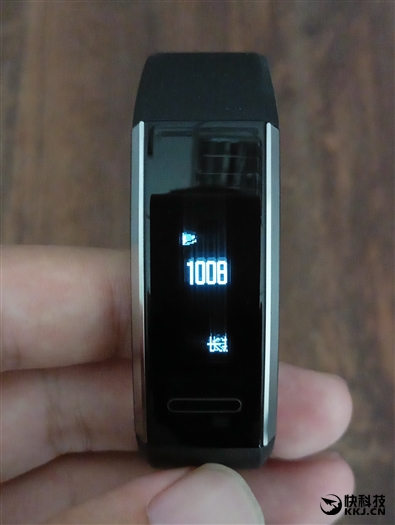 50米防水+独立GPS!华为运动手环体验评测|华
