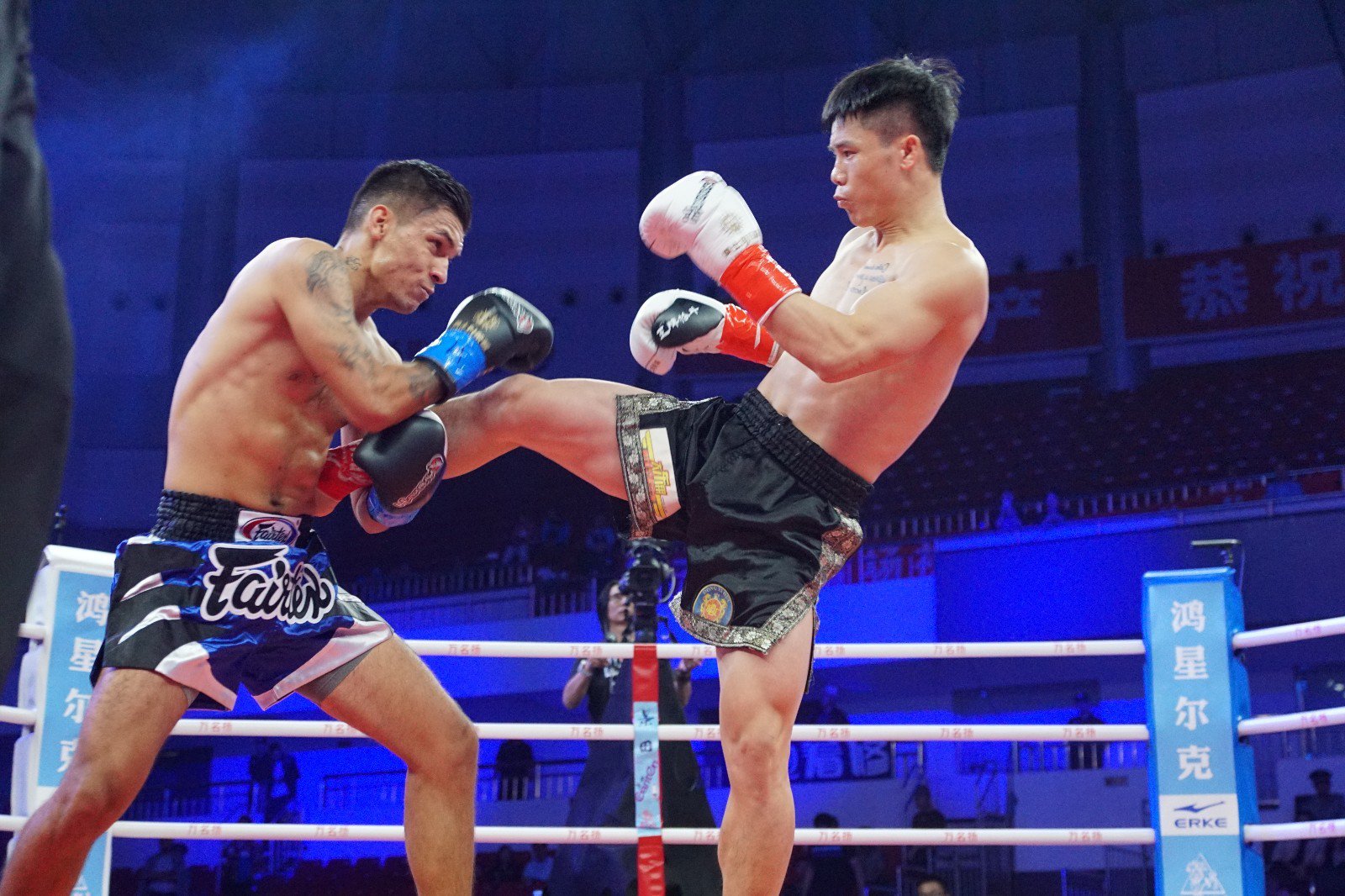 世界第一和日本冠军均避战邱建良!这次先打他!_武术散打_新浪竞技风暴_新浪网