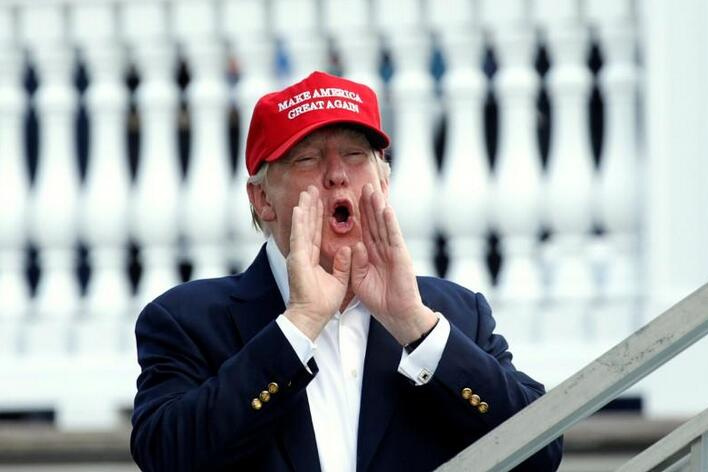 特朗普现身女子高尔夫顶级赛事 中国选手领跑