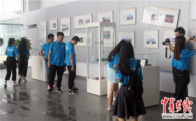 走进一汽-大众佛山工厂 大学生记者与汽车产业