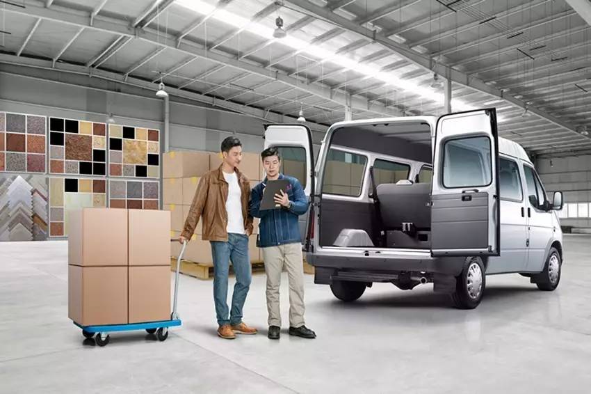 刚上市就成爆款,这款车有啥厉害之处?