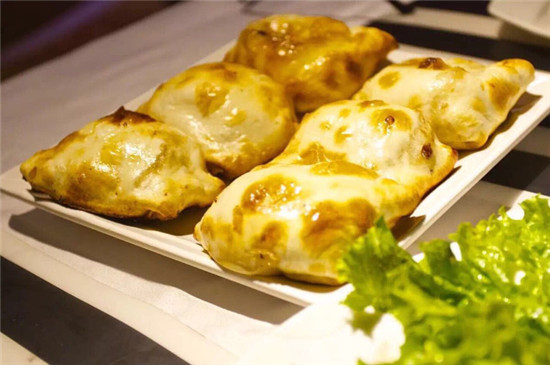 玩遍新疆:金色轮台,坐上火车赏胡杨,美食还有谜底猜