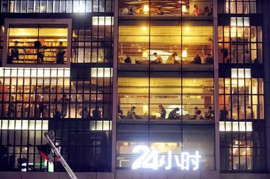 合肥新华书店三孝口店(本文图片无特殊说明,均由三孝口店提供)