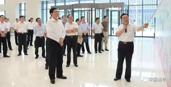 国资委主任调研中国铁路通信信号集团公司:把