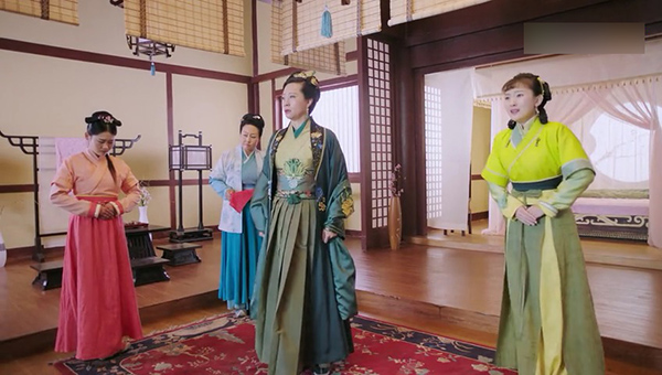 《双世宠妃》:低配版太子妃,发糖齁死你|双世