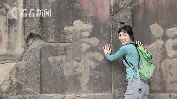 视频|感动!外国妹子复兴中国皮影戏 推小车表演