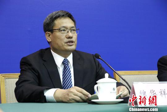 山东省政府副秘书长魏华祥在当天的发布会上介绍相关情况。 沙见龙 摄