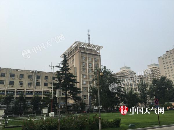 今晨,北京天空阴沉。