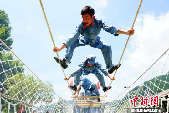 浙西南干部培训学院的学员们正在训练。遂昌宣传部提供