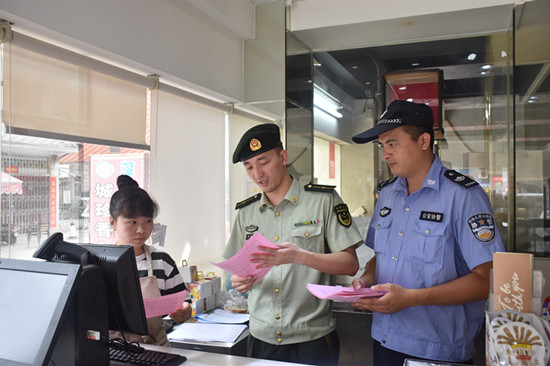 东石边防派出所积极开展标准地址二维码管理工