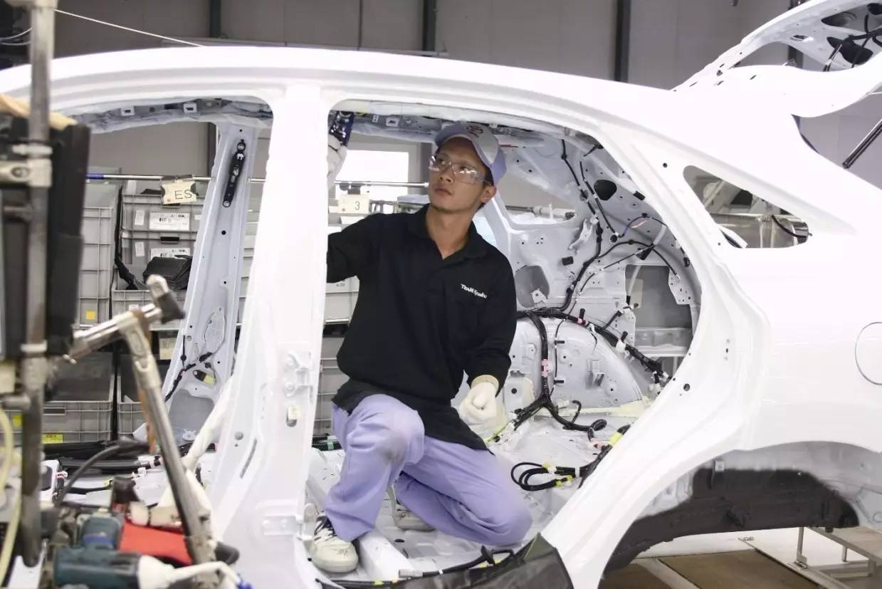 “匠人”是怎样造车的?探秘雷克萨斯日本九州工厂