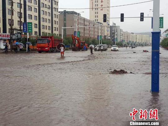 永吉县城再度遭遇洪水 苍雁 摄