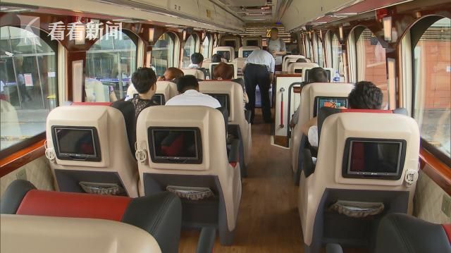 沪杭商务大巴推1元汽车票 上海市民冒高温结伴