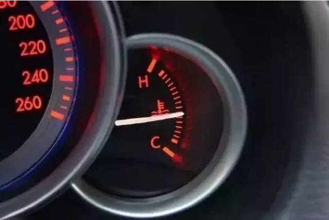 汽车水温反映这么多问题!不注意太危险了
