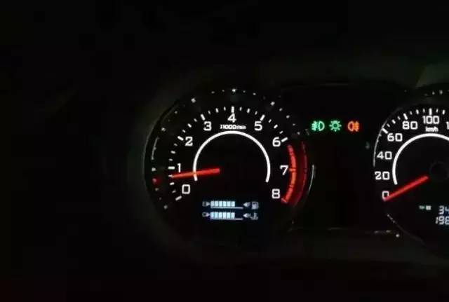 汽车水温反映这么多问题！不注意太危险了