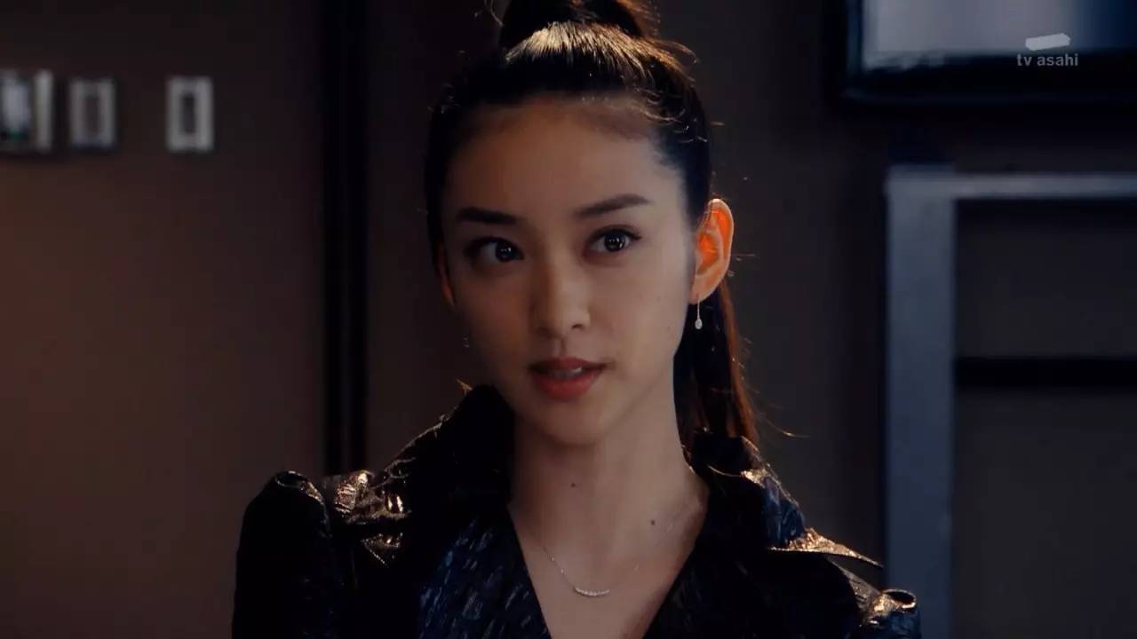 get到了她的颜值和演技!恶女形象果然是吸粉利