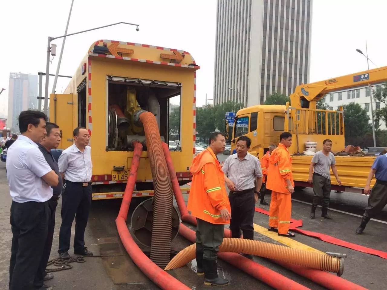 最新权威！太原大南门路段路面塌陷情况报告！本周雨雨雨雨雨！
