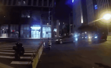 这台SUV上过天!这次它还想干嘛?