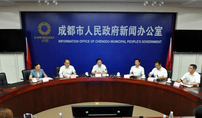 21世纪经济报道记者_21世纪经济报道记者提问