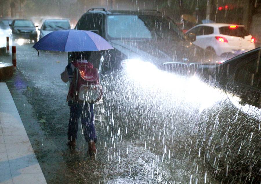 最新权威！太原大南门路段路面塌陷情况报告！本周雨雨雨雨雨！
