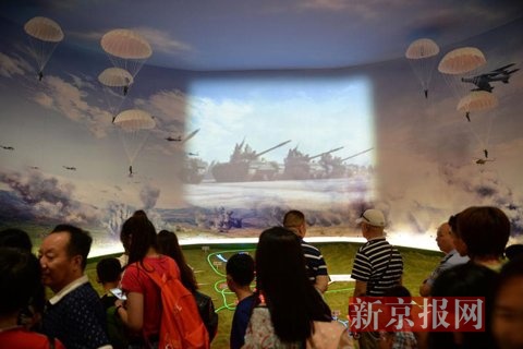 建军90周年主题展首个开放日近3万人次参观