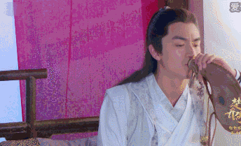 镜头重复剪辑楚乔1秒换衣服楚乔传真是除了演员全是槽点